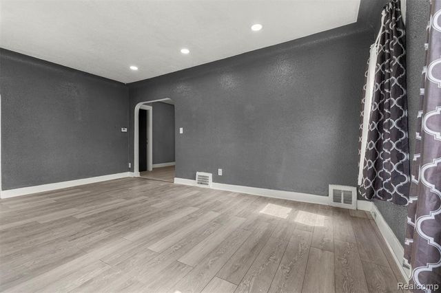 8889 Lane Street, Detroit, MI 48209