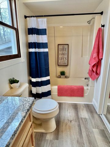 219 S Nine Mile Road, Midland, MI 48640