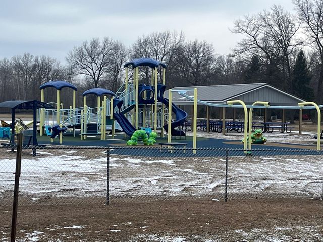 219 S Nine Mile Road, Midland, MI 48640