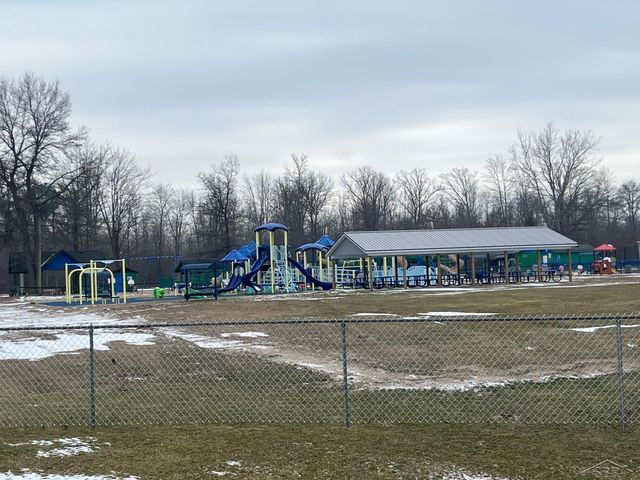 219 S Nine Mile Road, Midland, MI 48640