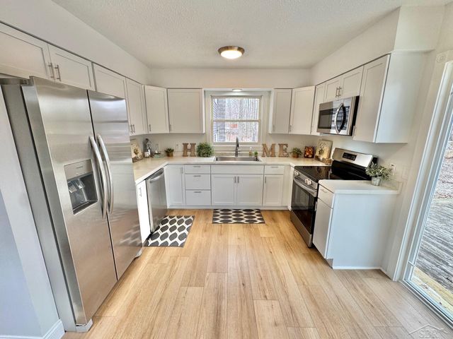 219 S Nine Mile Road, Midland, MI 48640