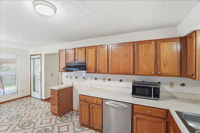 5521 Mirage Drive, Hilliard, OH 43026