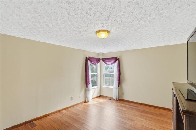 5521 Mirage Drive, Hilliard, OH 43026