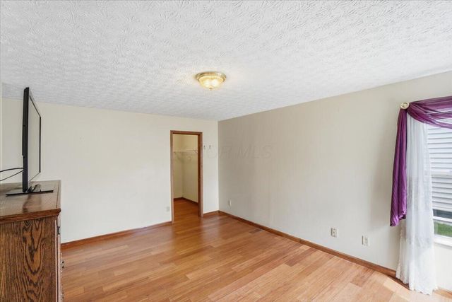 5521 Mirage Drive, Hilliard, OH 43026