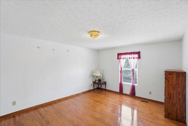 5521 Mirage Drive, Hilliard, OH 43026