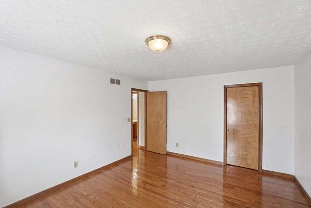 5521 Mirage Drive, Hilliard, OH 43026