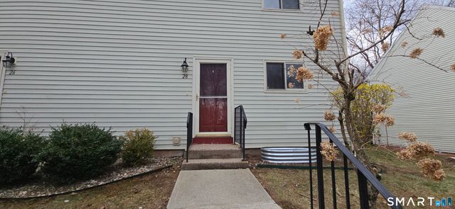 28 Larkspur Drive 28, Cromwell, CT 06416