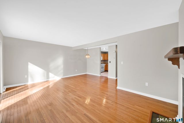 28 Larkspur Drive 28, Cromwell, CT 06416