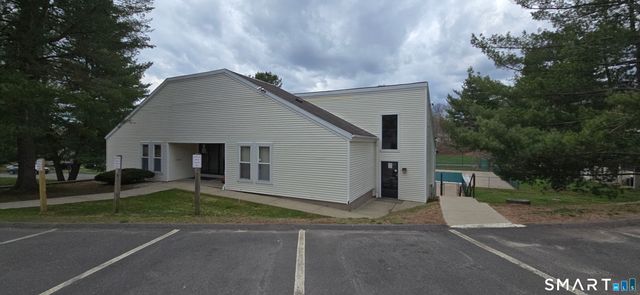 28 Larkspur Drive 28, Cromwell, CT 06416