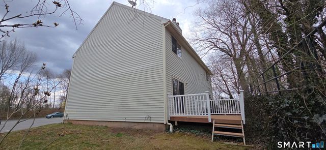 28 Larkspur Drive 28, Cromwell, CT 06416