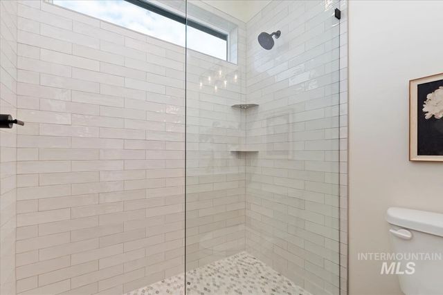 993 S Waning Ln, Eagle, ID 83616