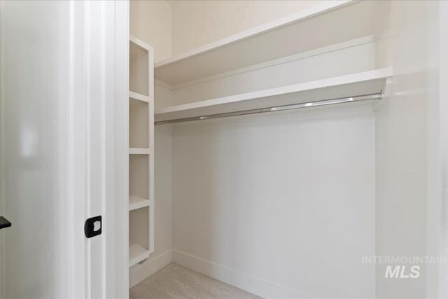 993 S Waning Ln, Eagle, ID 83616