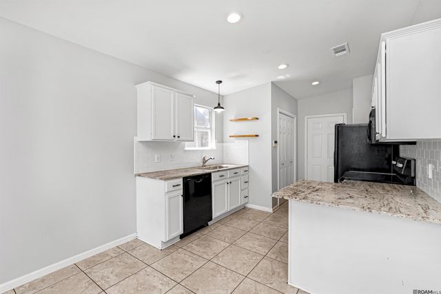 17034 Hunters Trace St W, Prairieville, LA 70769