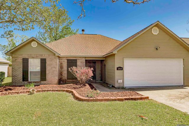 17034 Hunters Trace St W, Prairieville, LA 70769