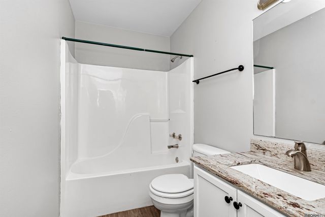 17034 Hunters Trace St W, Prairieville, LA 70769