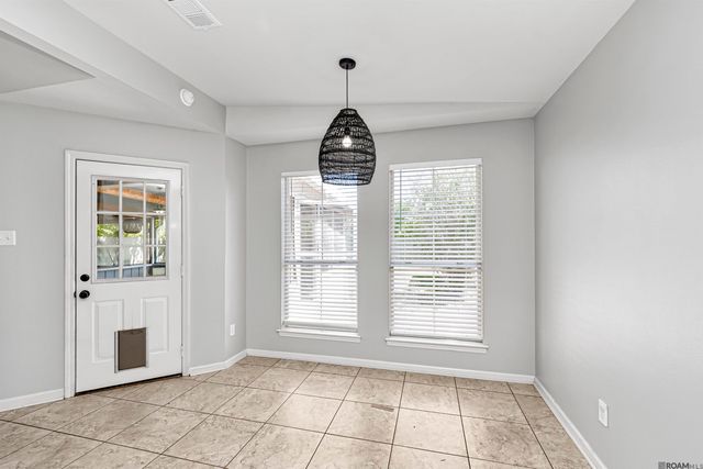 17034 Hunters Trace St W, Prairieville, LA 70769