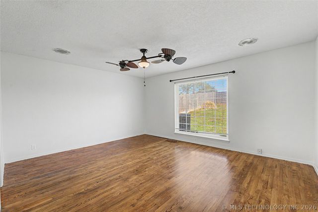 1405 W Young Street, Tulsa, OK 74127