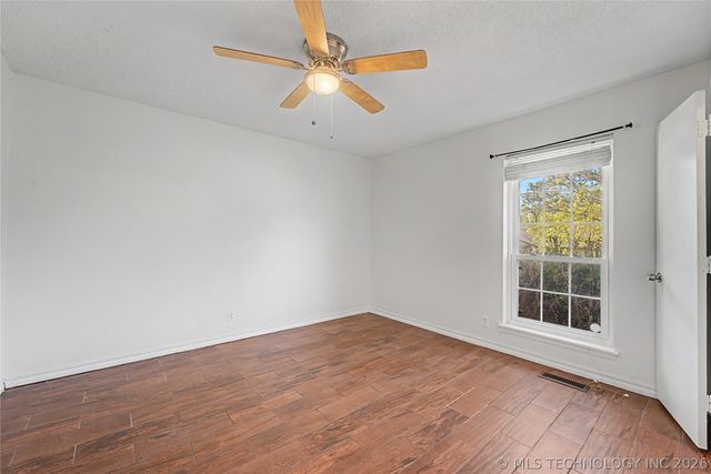 1405 W Young Street, Tulsa, OK 74127