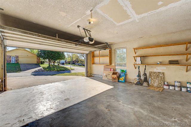 1405 W Young Street, Tulsa, OK 74127