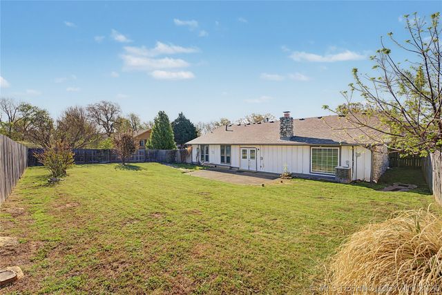 1405 W Young Street, Tulsa, OK 74127