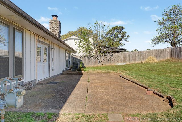 1405 W Young Street, Tulsa, OK 74127