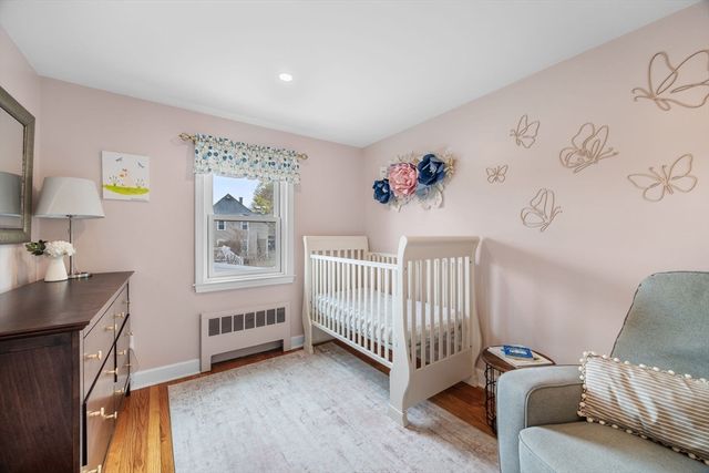 4 Bedford Ter, Woburn, MA 01801