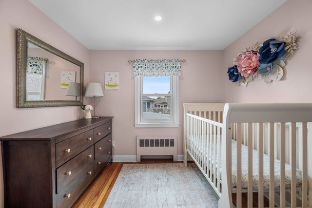 4 Bedford Ter, Woburn, MA 01801