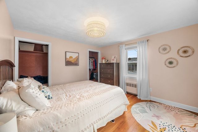 4 Bedford Ter, Woburn, MA 01801