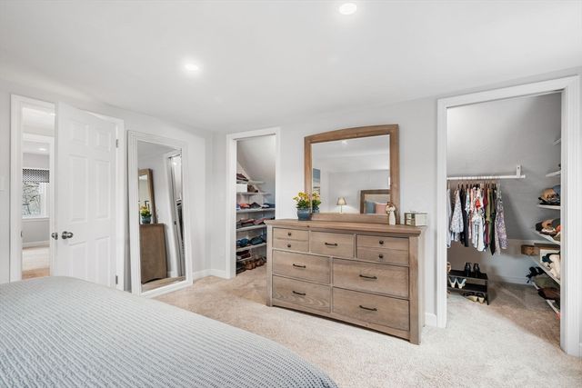 4 Bedford Ter, Woburn, MA 01801