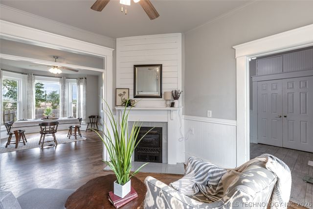 202 W 4th Street, Claremore, OK 74017