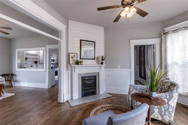 202 W 4th Street, Claremore, OK 74017