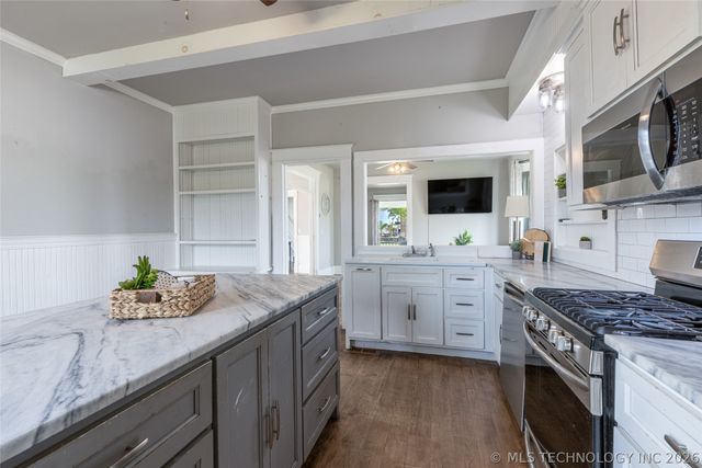 202 W 4th Street, Claremore, OK 74017