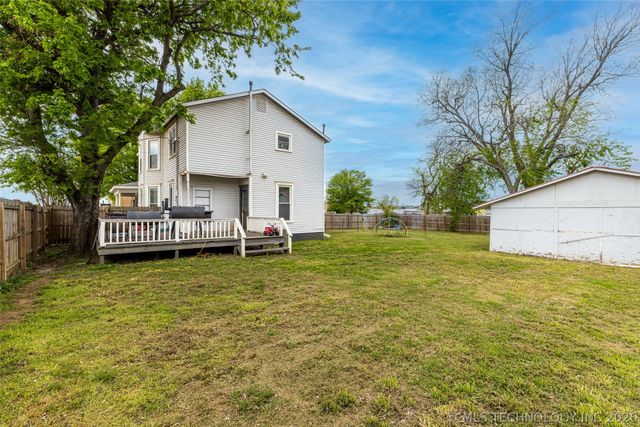 202 W 4th Street, Claremore, OK 74017