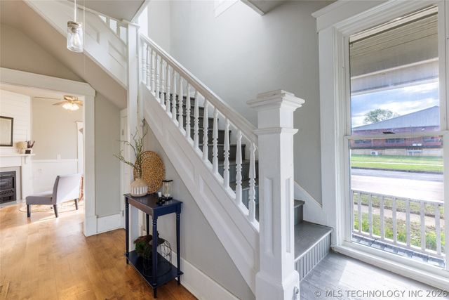 202 W 4th Street, Claremore, OK 74017