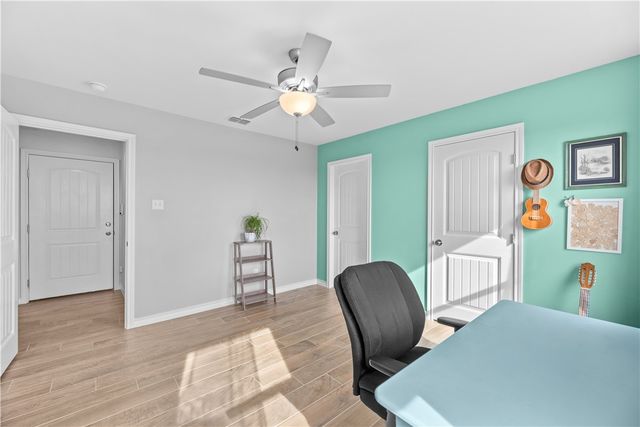 103 Atkinson Dr, Orange Grove, TX 78372