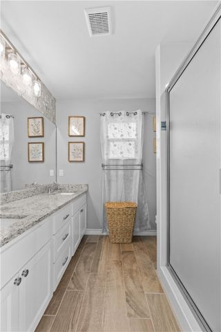 103 Atkinson Dr, Orange Grove, TX 78372