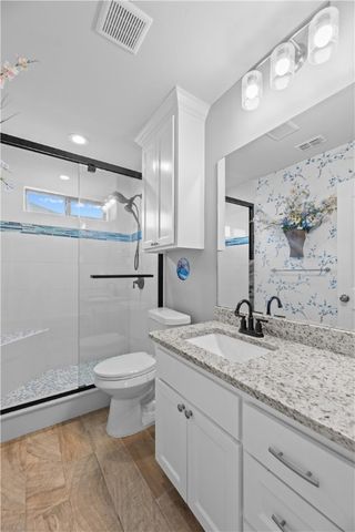 103 Atkinson Dr, Orange Grove, TX 78372