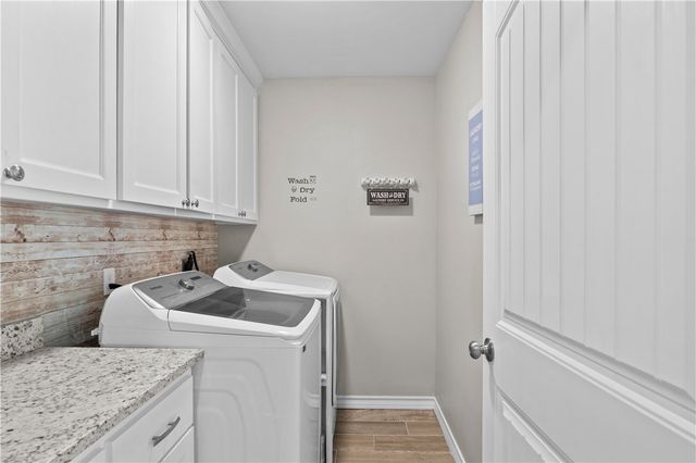 103 Atkinson Dr, Orange Grove, TX 78372