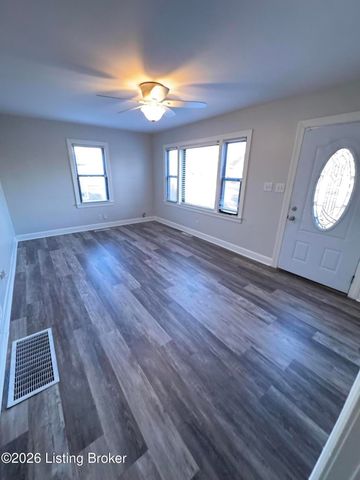 4310 Lynnview Dr, Louisville, KY 40216