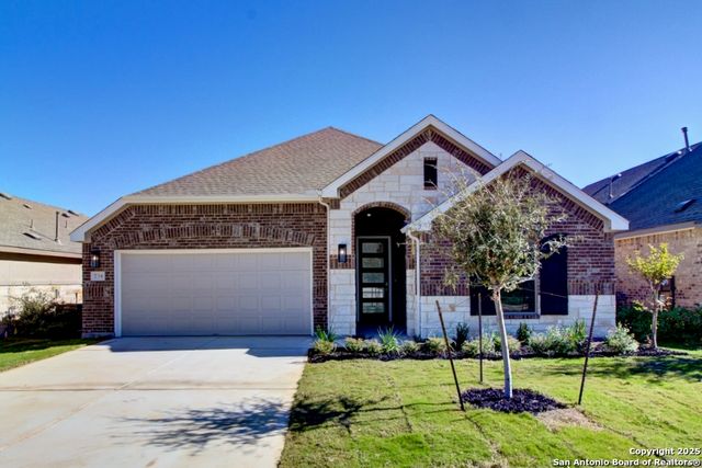 732 Navarro Street, New Braunfels, TX 78132