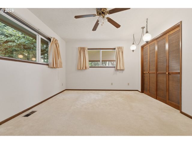 832 WILSONVILLE Rd, Newberg, OR 97132