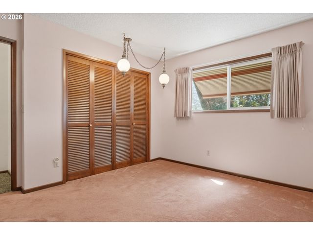 832 WILSONVILLE Rd, Newberg, OR 97132