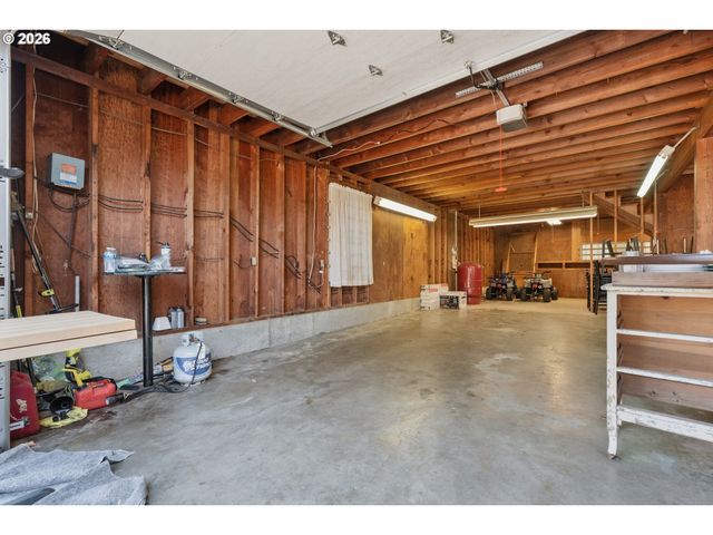832 WILSONVILLE Rd, Newberg, OR 97132