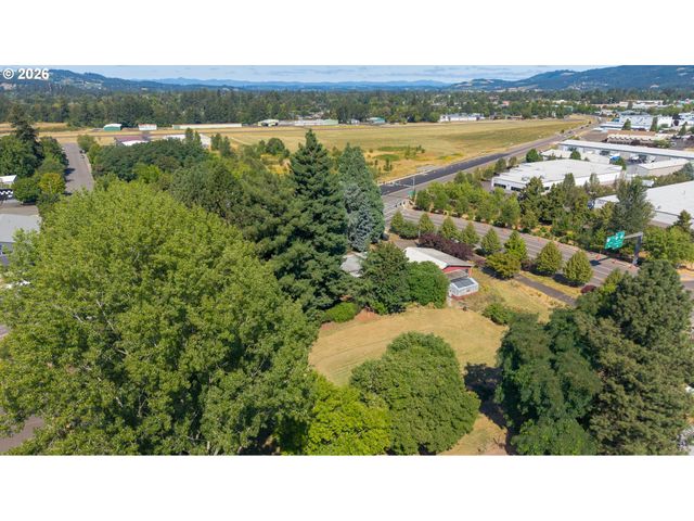 832 WILSONVILLE Rd, Newberg, OR 97132