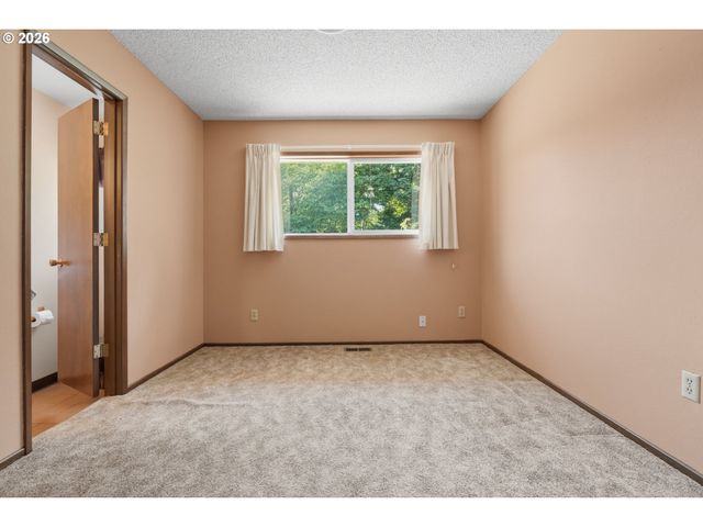 832 WILSONVILLE Rd, Newberg, OR 97132