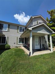 902 Saybrook Drive, Waterford, MI 48327