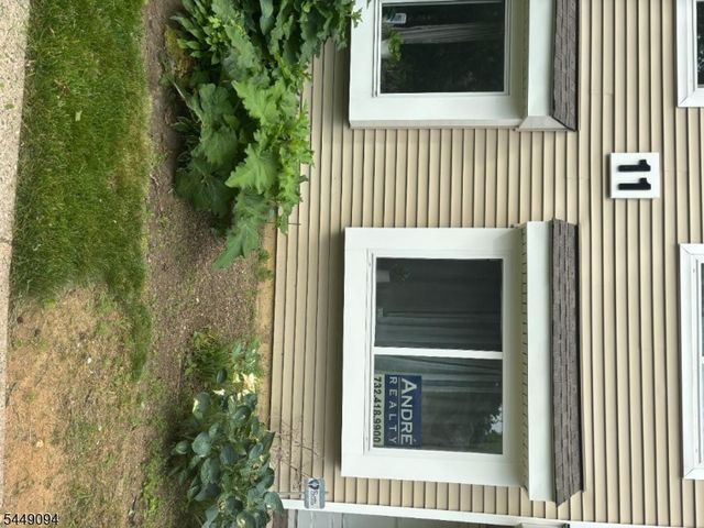 1 Arrowwood Lane, South Brunswick Twp., NJ 08852