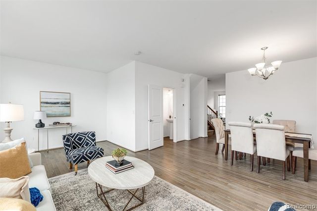 2769 Ashcombe Drive, Ann Arbor, MI 48105