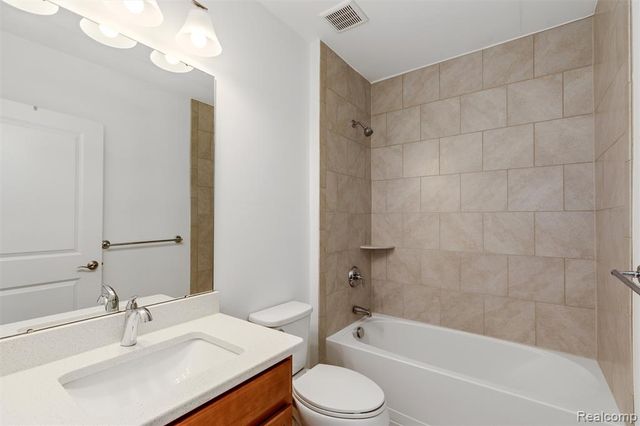 2769 Ashcombe Drive, Ann Arbor, MI 48105