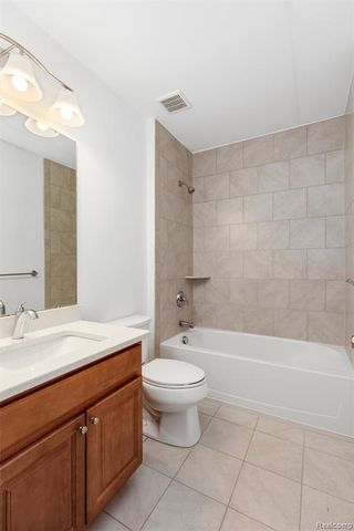 2769 Ashcombe Drive, Ann Arbor, MI 48105
